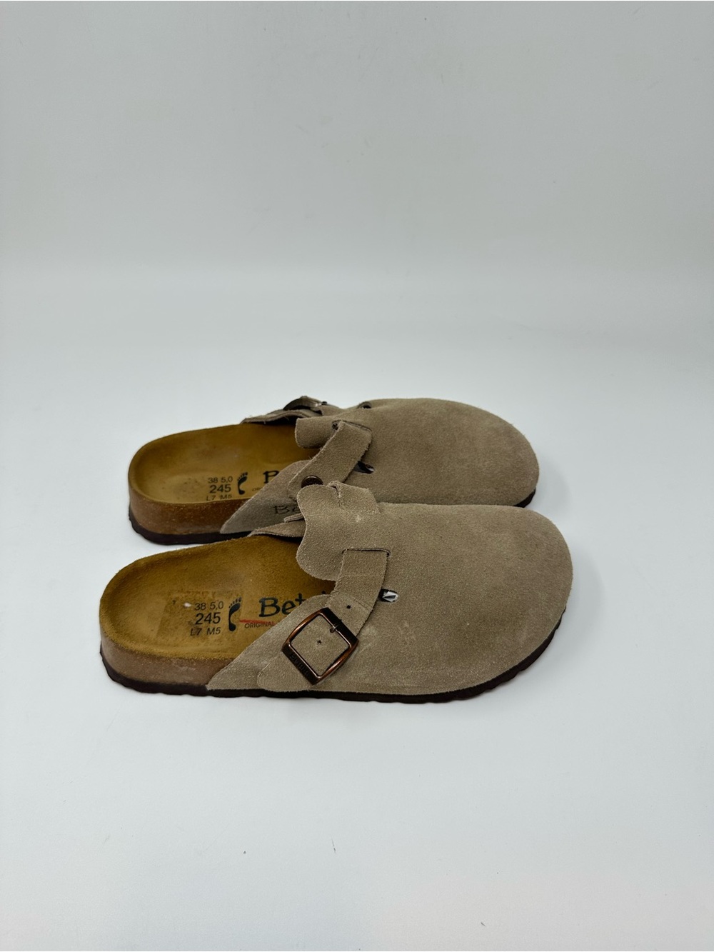 Betula Licensed by Birkenstock Boston Suede Clogs Unisex W7/M5